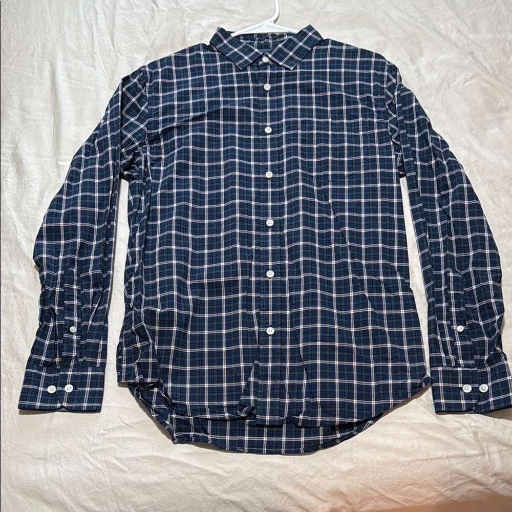 Banana Republic Blue and White Casual Button Down Shirt